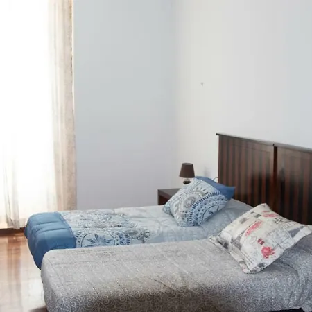 Apartamento Piso En Plaza Mayor Ribadavia