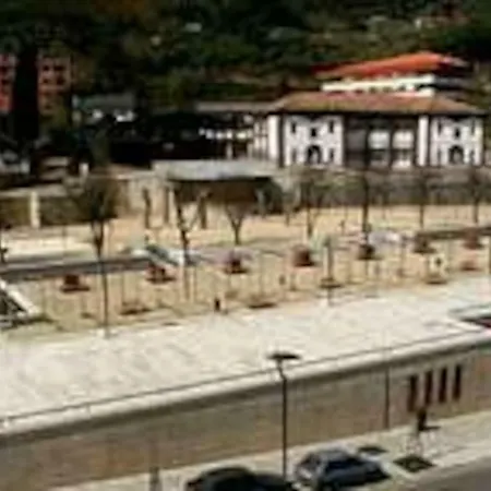 Piso En Plaza Mayor Apartment Ribadavia