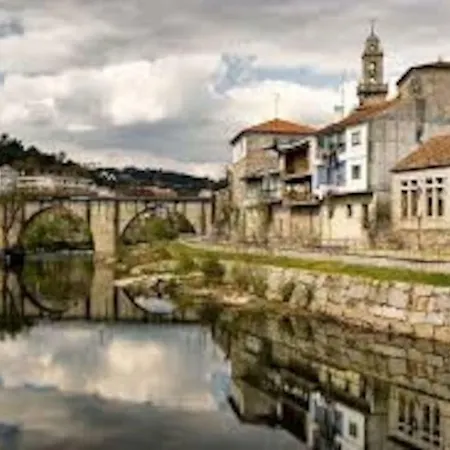 Piso En Plaza Mayor Apartamento Ribadavia